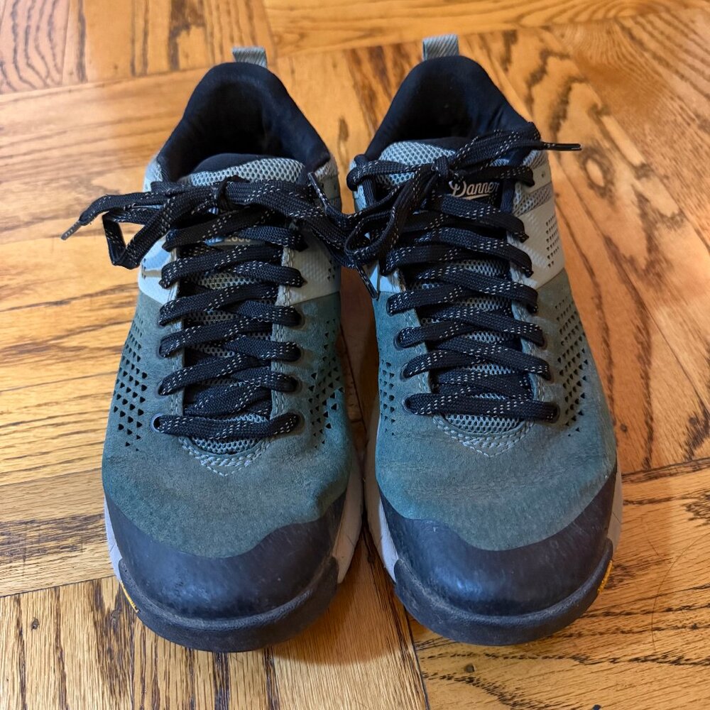 Danner Trail 2650 3” Atlantic Blue hiking shoes with Vibrim sole, size women's 7